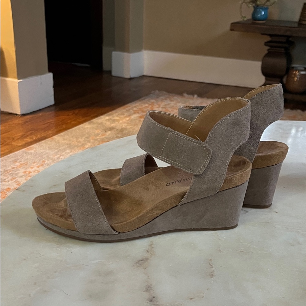Lucky Brand Taupe Suede Wedge Sandals